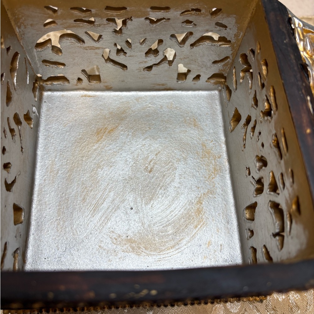 Vintage Resin Ornate Jewelry Trinket Box With A Pedestal - Picture 6 of 10